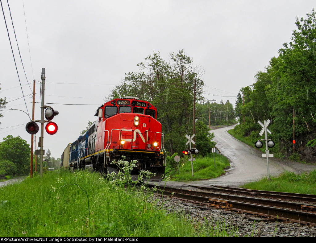 CN 9591 leads 559 at lAnse Au Sable